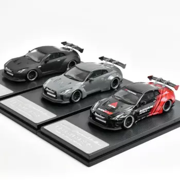 Игрушечная модель автомобиля из сплава 1/64