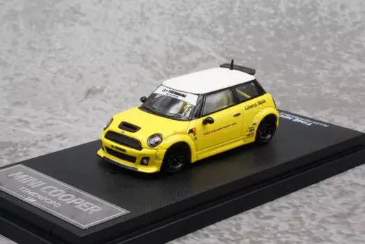 Игрушечная модель автомобиля tm 1/64 MINI COUPE из сплава
