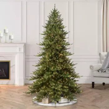 Искусственная елка, зеленая