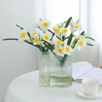 Искусственные цветы нарциссов шелковые