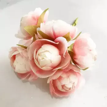 Искусственные розовые цветы для декора