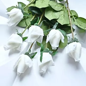 Искусственные розы MEIHON 7 шт