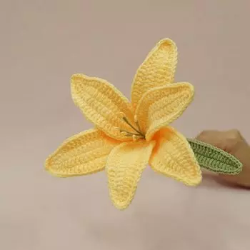 Искусственные вязаные букетики роз и лилий