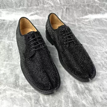 Итальянские классические туфли, черные мужские туфли, роскошные кожаные туфли с разрезом для мужчин, модные мужские туфли дерби со шнуровкой и кристаллами