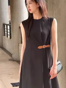 Элегантное Длинное платье без рукавов с поясом