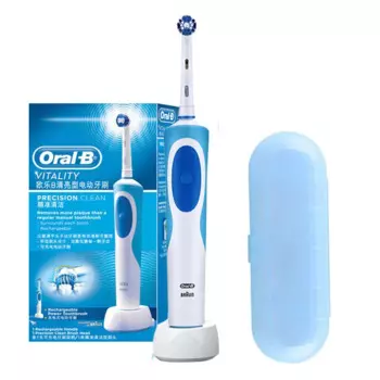 Электрическая зубная щетка Oral B D12 Vitality с дорожной коробкой