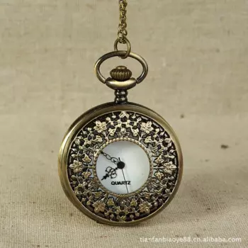 Карманные часы оптом Ретро мода большой полый большой кленовый лист карманные часы мужские и женские модели с necklace ем