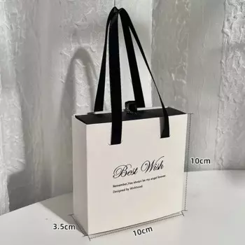 Картонная шкатулка для украшений