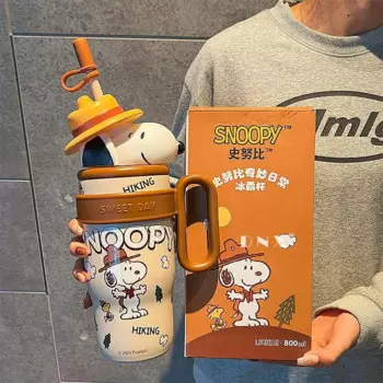 Kawaii Snoopy мультяшная кукла, изолированная чашка, креативная чашка для льда, портативная ручка, спортивная чашка для воды на открытом воздухе для студентов мужского и женского пола