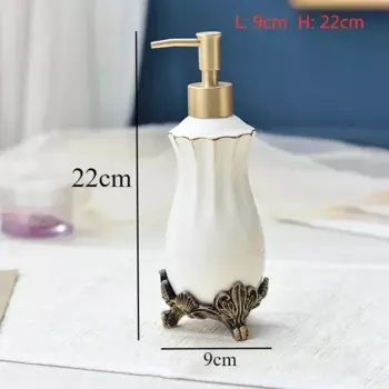 Керамическая белая бутылка для лосьона Triple Bathroom