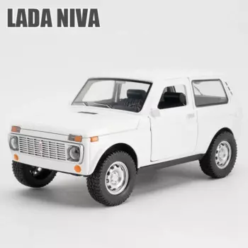 Классическая модель автомобиля LADA NIVA 1:18, литой автомобиль из сплава, металлические игрушечные автомобили, модель автомобиля, имитация звука и искусственной коллекции, подарок для мальчиков