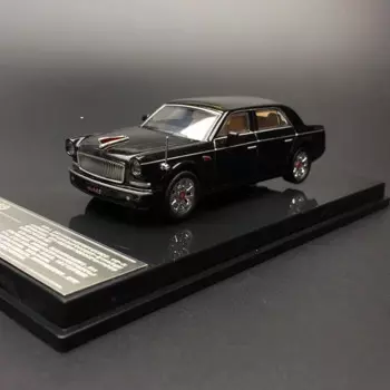 Классический красный флаг L5 в масштабе 1/64, литая модель автомобиля под давлением из сплава, украшение для коллекции, детский подарок