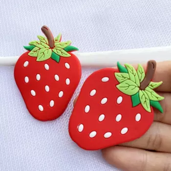 Клейкие фигурки клубники для декорирования TSXJY
