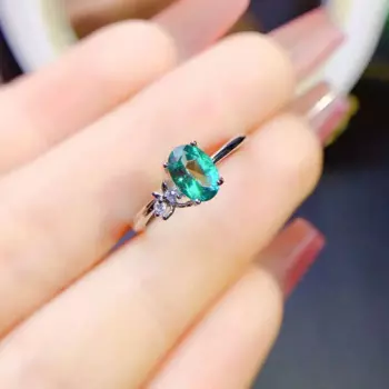 Кольцо из натурального серебряного камня Paraibhattopa 5x7 мм