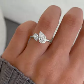 Кольцо из серебра 100% пробы с бриллиантами