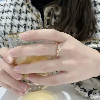 Кольцо из серебра 925 пробы с узлом, 18 К