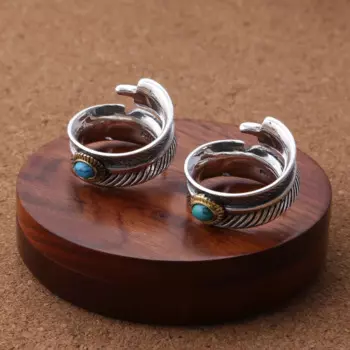 Кольцо из серебра 925 пробы, с перьями