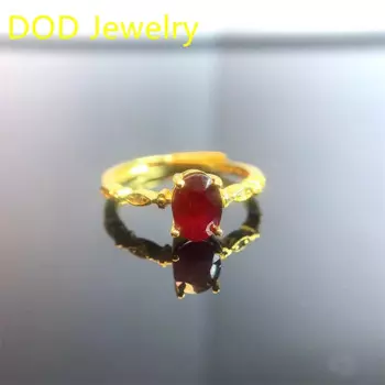 Кольцо из серебра 925 пробы с натуральным голубьим Рубином