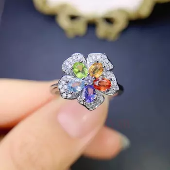 Кольцо из серебра пробы с радужным сапфиром