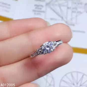 Кольцо женское из серебра 925 пробы, с бриллиантами