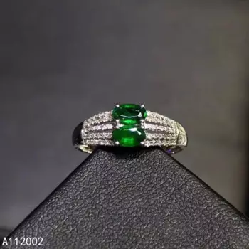 Кольцо женское из серебра 925 пробы, с изумрудом