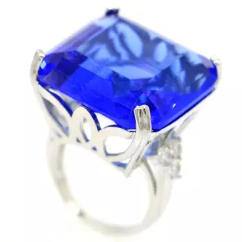 Кольцо женское из серебра 925 пробы с фианитом, 13 г