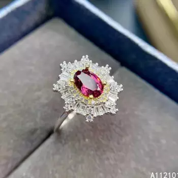 Кольцо женское из серебра 925 пробы с гранатом