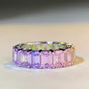 Кольцо женское из серебра 925 пробы, с изумрудами