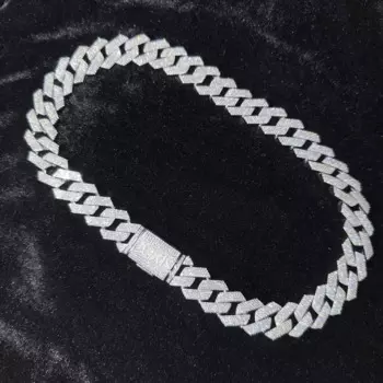 Колье из серебра 925 пробы с муассанитом, 22 - 25 мм