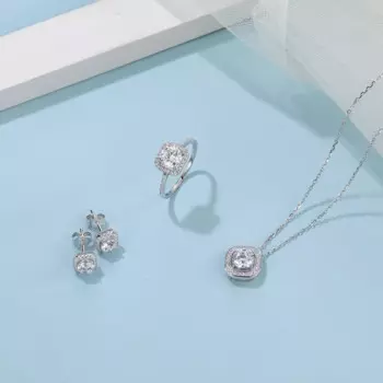 Комплект из колье и серёг, из серебра 925 пробы