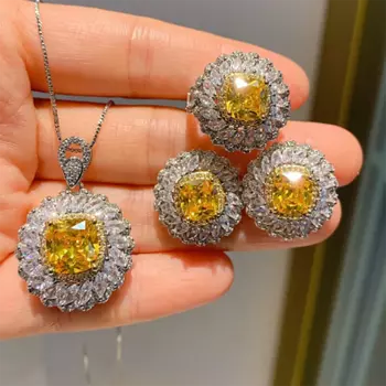 Комплект из колье и серёг, из серебра 925 пробы