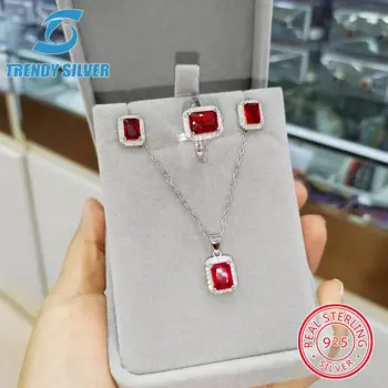 Комплект из колье и серёг, из серебра 925 пробы