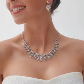 Комплект из колье и серёг, с фианитами, 2 шт.