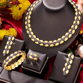 Комплект из колье, серёг и кольца, с фианитом