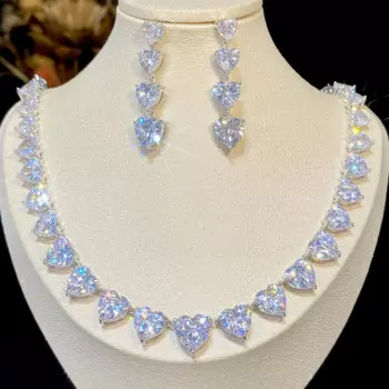 Комплект из колье, серёг и кольца, с фианитом