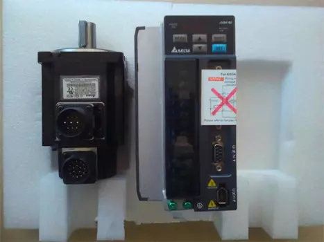 Комплект серводвигателей DELTA 1 кВт, 3000 об/мин, 3,18 Н. М, для двигателя с сервоприводом переменного тока, с кабелем 3 м и кодировочным кабелем, 1 + 1, 3 +, 3 м, 1/3 м