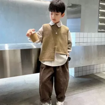 Комплекты для мальчиков весенне-осенний вязаный свитер жилет рубашка из чистого хлопка брюки костюмы-тройки красивые уличные костюмы в английском стиле