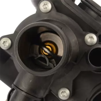 Корпус термостата LR004318 для Land Rover Range Rover/Sport Diesel 3.6 V8