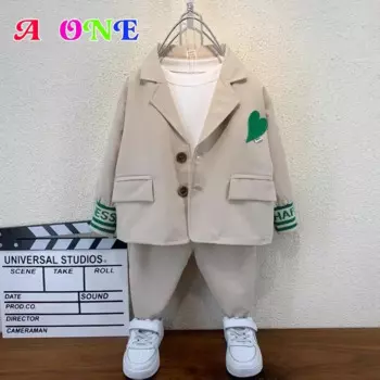 Костюм детский из куртки и брюк, на возраст 2-12 лет