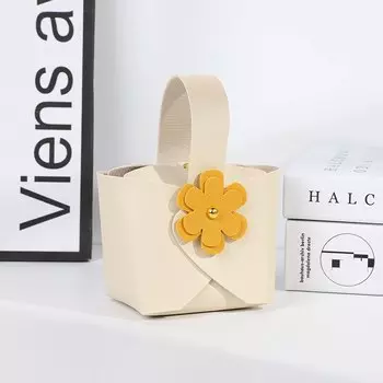 Кожаная свадебная коробка для конфет Подсолнух