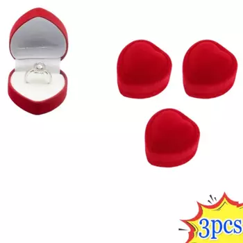 Красные бархатные шкатулки для колец