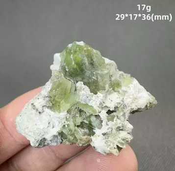 Кристаллы перидота, кварца и камня от QIANCHUAN