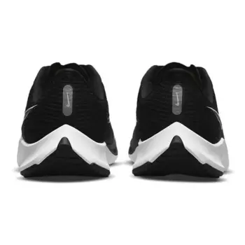 Кроссовки Nike Air Zoom Rival Fly 3, черно-белые CT2405-001