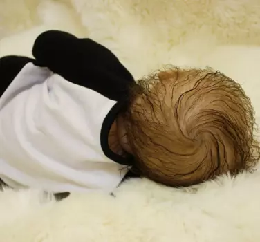 Кукла Bebes с имитацией золотистых волос 50 см, мягкое тело, пальто "Панда"