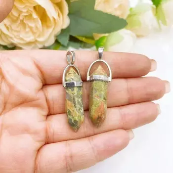 Кулон из натурального камня