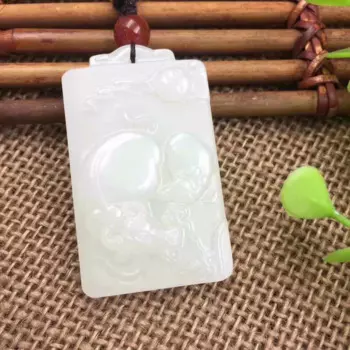 Кулон из натурального нефрита P0064