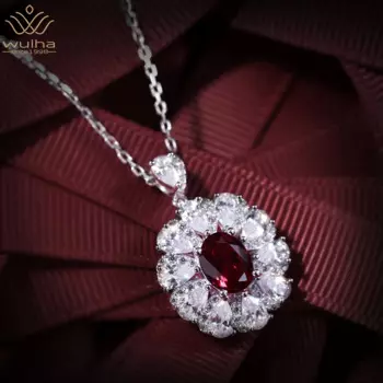 Кулон из серебра 925 пробы, с рубином 4 карата