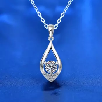 Кулон с муассанитом, серебро 925 пробы, 18 К