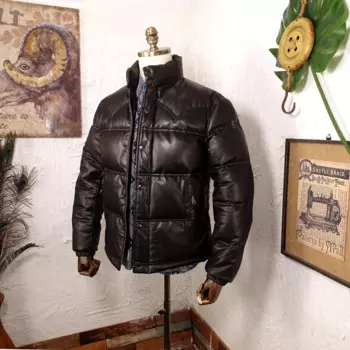 Куртка из натуральной коровьей кожи с перьями