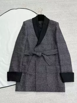 Куртка на шнуровке